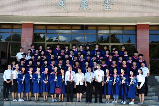 博海國濟商學(xué)院云南分院云南大學(xué)總裁24、25班結(jié)業(yè)典禮圓滿結(jié)束！22.jpg