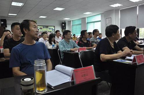 【課后分享】博海國濟商學院于寶剛教授為云南大學總裁29、30班講授《企業投融資與資本運營》課程404.jpg