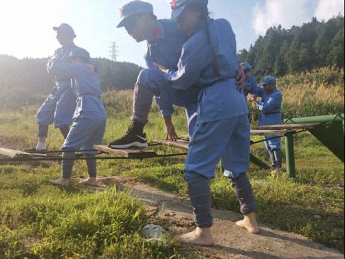 未來可期，乘風破浪——記博海國濟商學院贛州教學點總裁22班《團隊文化建設》素質拓展課程483.jpg