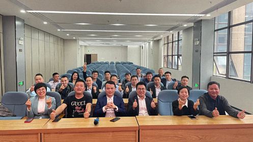 贛州總裁22班師生走進南康，參觀走訪臻順科技集團、潤澤智能科技1835.jpg