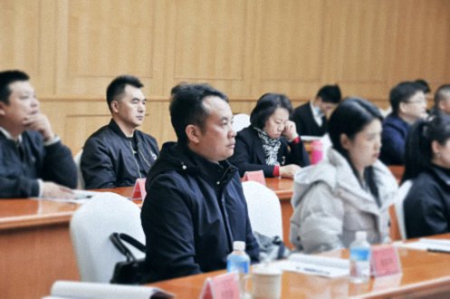 【課程回顧】云南分院11月12日-14日總裁班課程翟萬寶教授《現代商業模式運營與創新》309.jpg
