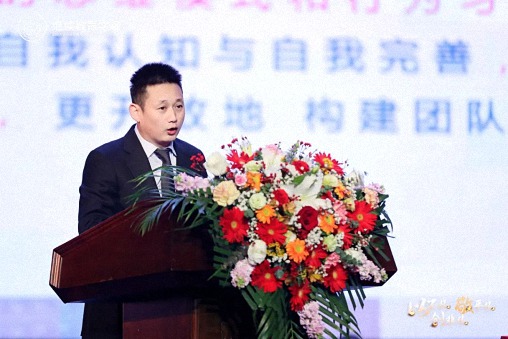 以不凡，敬平凡，創非凡  重慶2024企業家年會圓滿舉行420.jpg