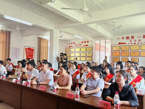贛州同學聯誼會&31班赴石溪開展捐資助學活動1043.jpg